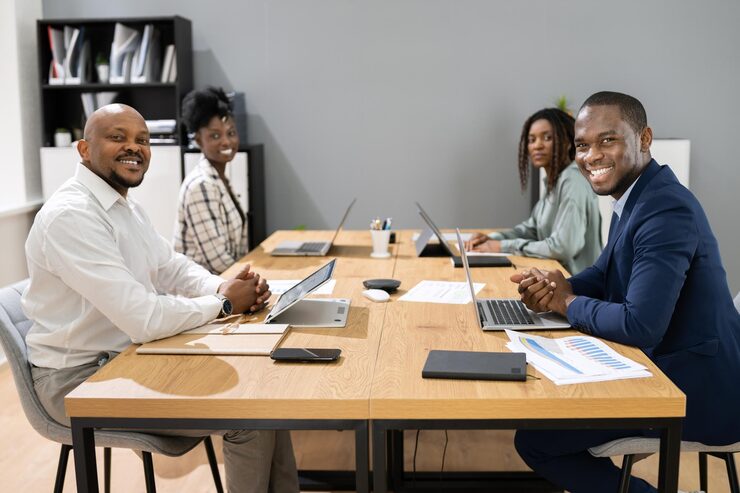HR professionals collaborating